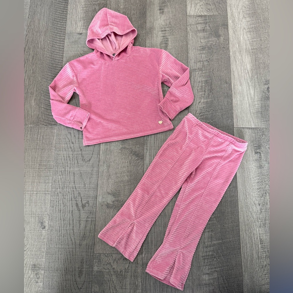 Vince Camuto Girls Sweatsuit